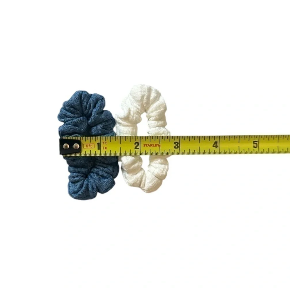 NWOT Blue and White Thin Knit Scrunchies
